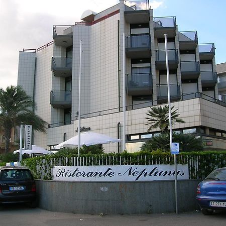 Hotel Neptunus Νετούνο Εξωτερικό φωτογραφία