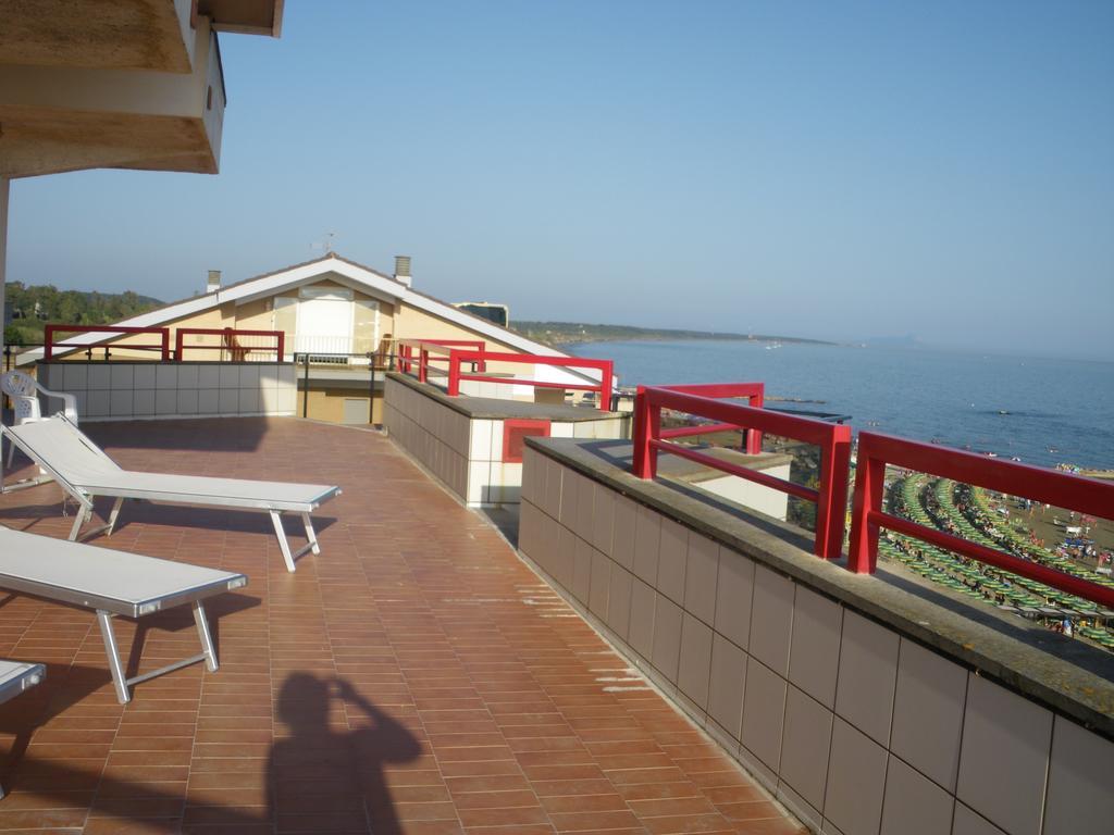 Hotel Neptunus Νετούνο Εξωτερικό φωτογραφία