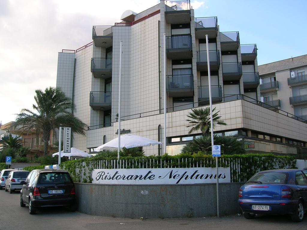 Hotel Neptunus Νετούνο Εξωτερικό φωτογραφία
