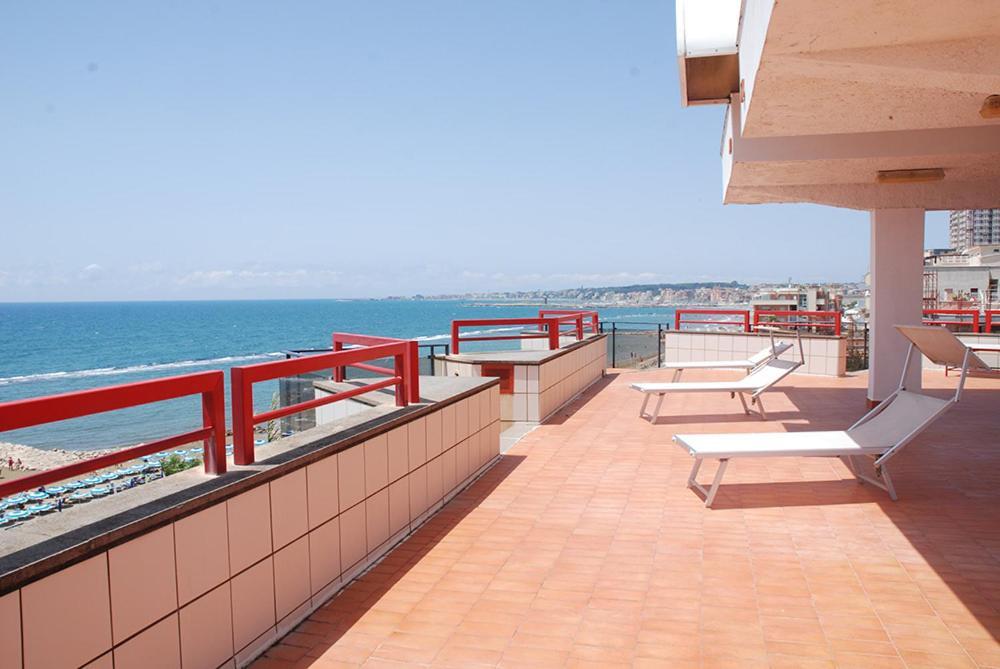 Hotel Neptunus Νετούνο Εξωτερικό φωτογραφία