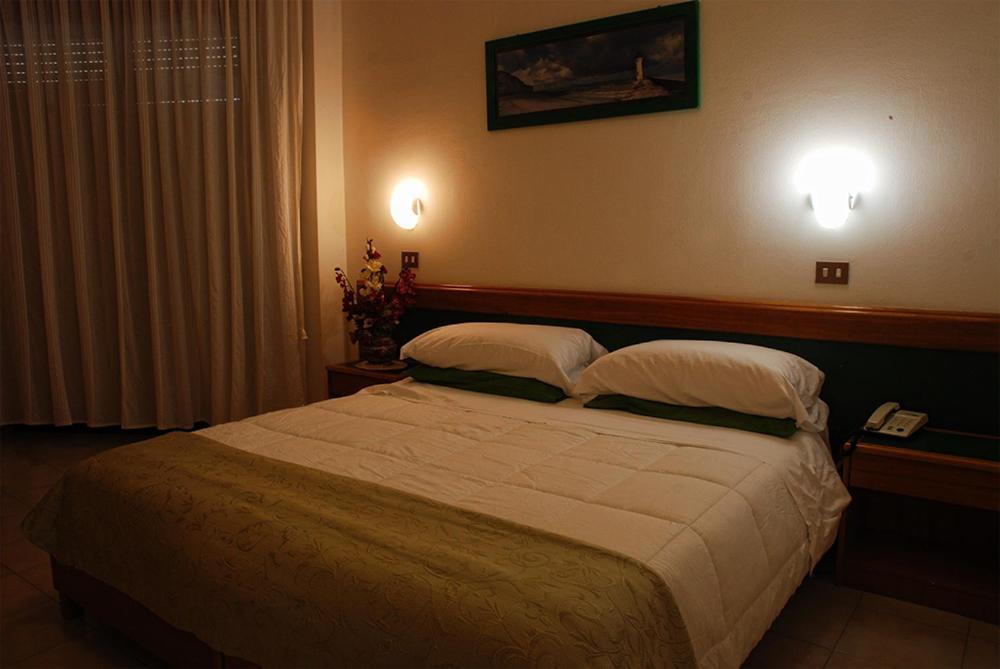 Hotel Neptunus Νετούνο Εξωτερικό φωτογραφία