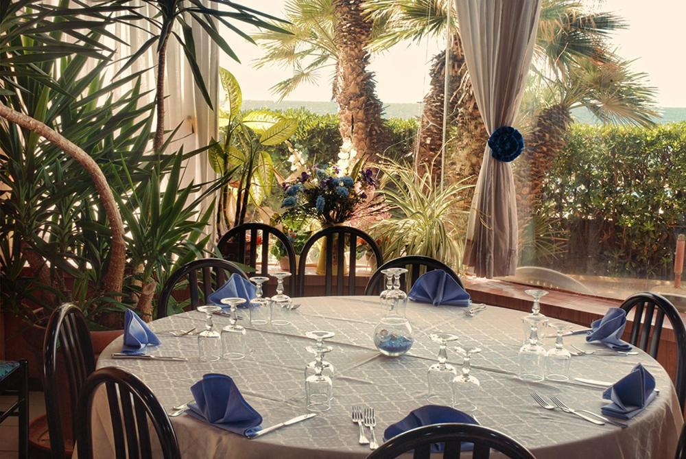 Hotel Neptunus Νετούνο Εξωτερικό φωτογραφία