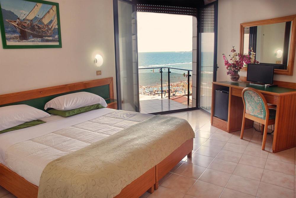 Hotel Neptunus Νετούνο Εξωτερικό φωτογραφία